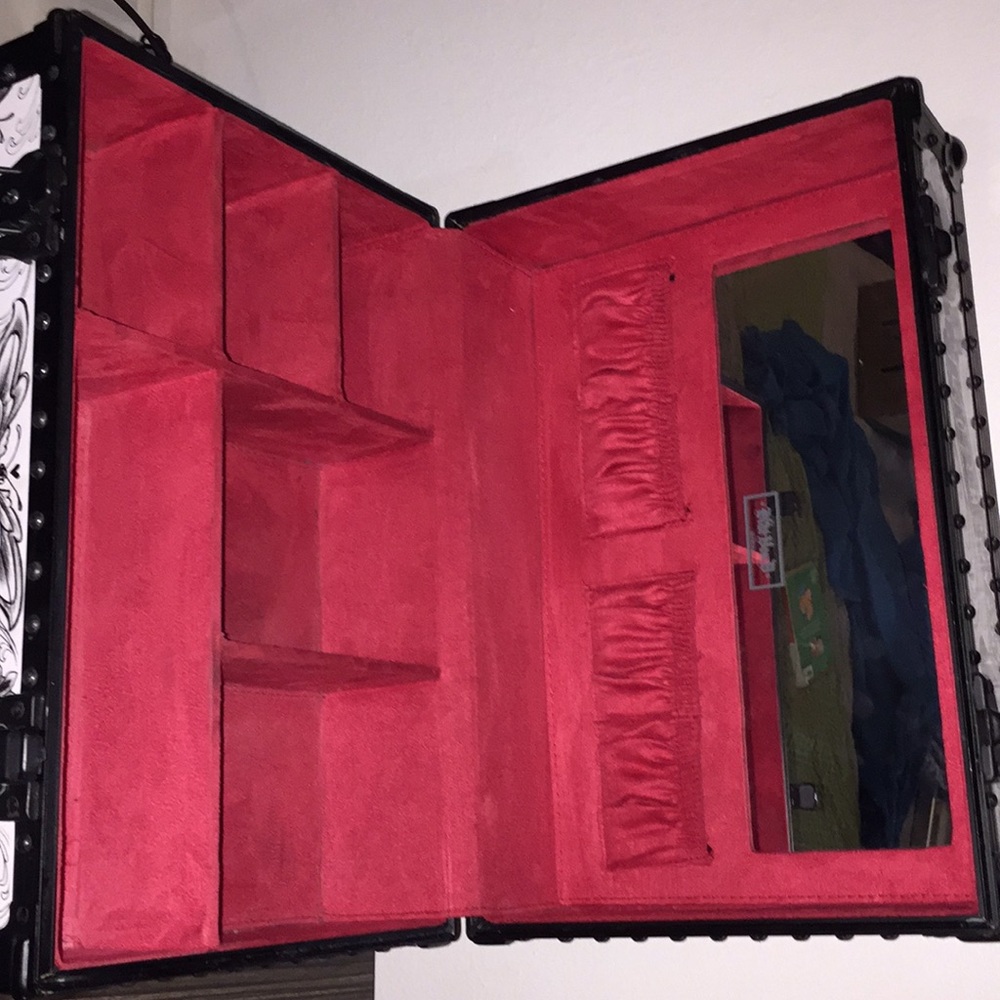 Kat Von d rare makeup chest